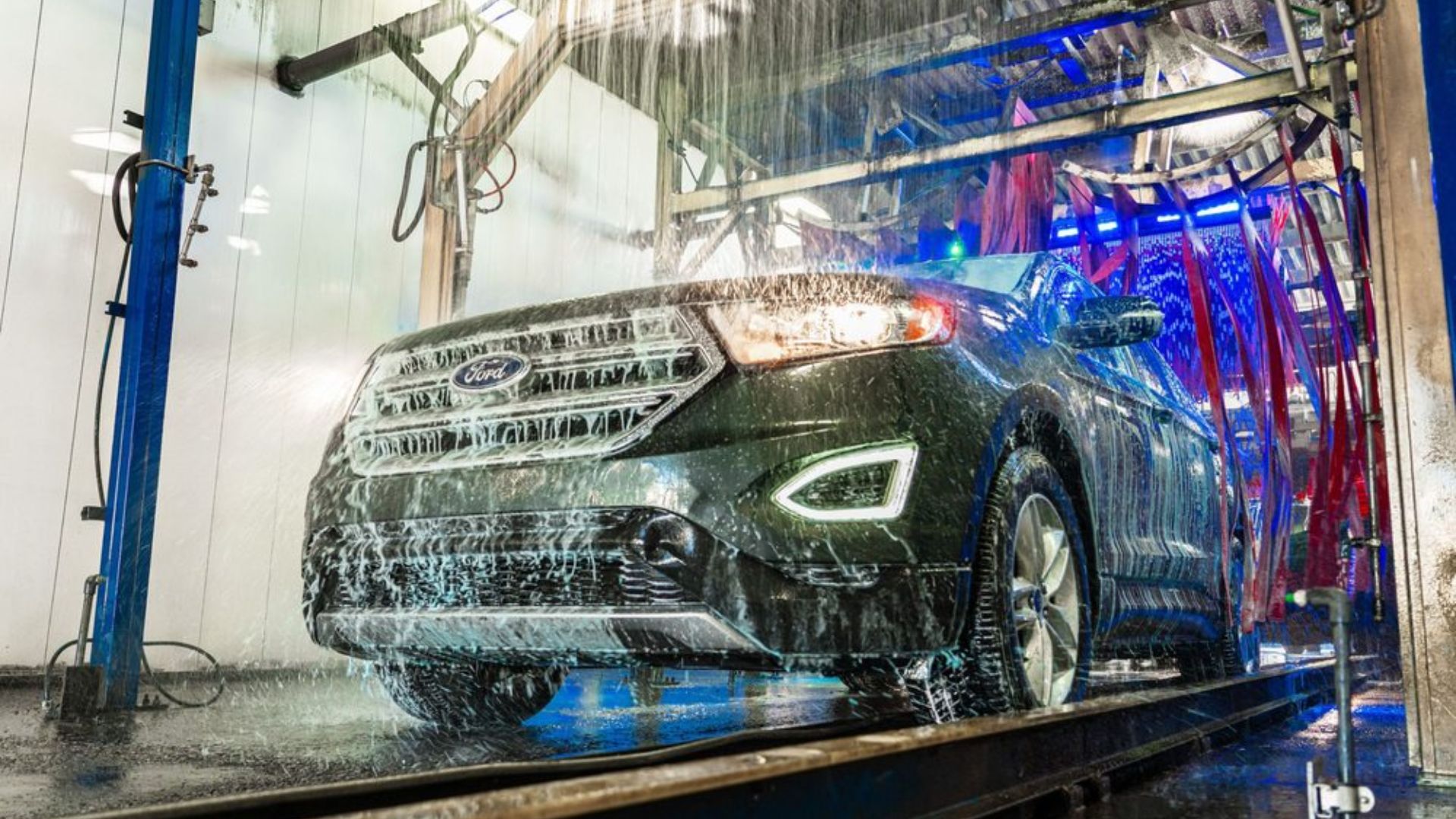 The November Dirt Report: How Raceway’s Premium Wash Packages Save Your Paint